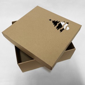 Подарочная новогодняя коробка крафт с вырубкой Елочка