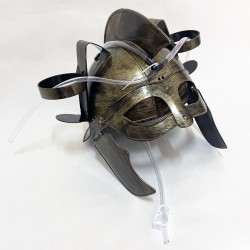 Каска-шлем с подставкой под банки Викинг (коричневая)