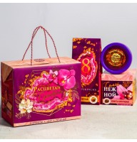 Подарочный набор «Расцветай от счастья»: чай, печенье брауни, конфеты