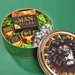 Подарочный набор со львом «Мужчина №1»: крем-мед, чай, орехи в шоколаде